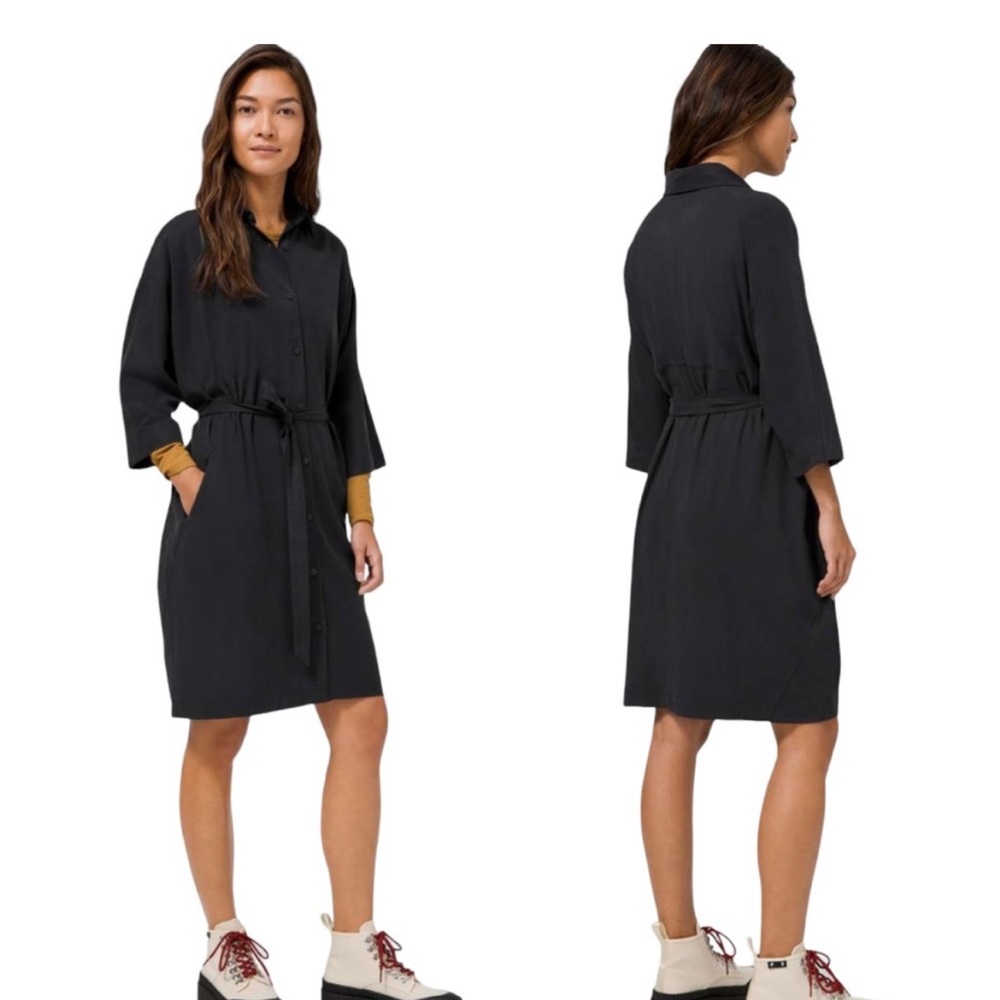 Like New Perfectly Poised Lululemon Dress with Pockets Black Size 2
